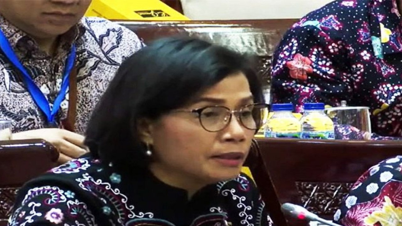 Menteri Keuangan Sri Mulyani dalam Rapat Kerja bersama Komisi XI Dewan Perwakilan Rakyat yang dipantau secara daring di Jakarta, Kamis (10/11/2022). ANTARA/Agatha Olivia Victoria/am.