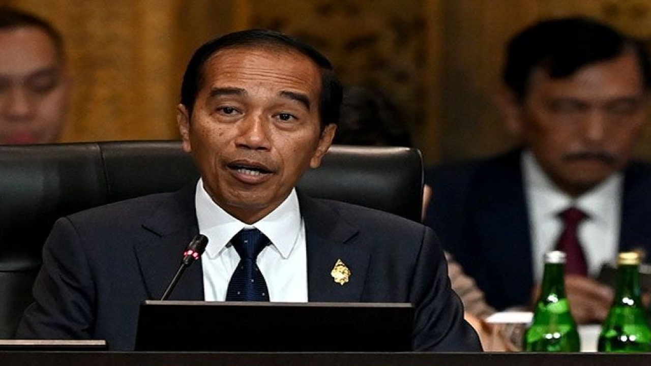 Tangkapan layar Presiden RI Joko Widodo memberi pidato pembuka saat sesi kerja kedua Konferensi Tingkat Tinggi (KTT) G20 di The Apurva Kempinski, Nusa Dua, Badung, Bali, Selasa (15/11/2022). (ANTARA/Genta Tenri Mawangi)