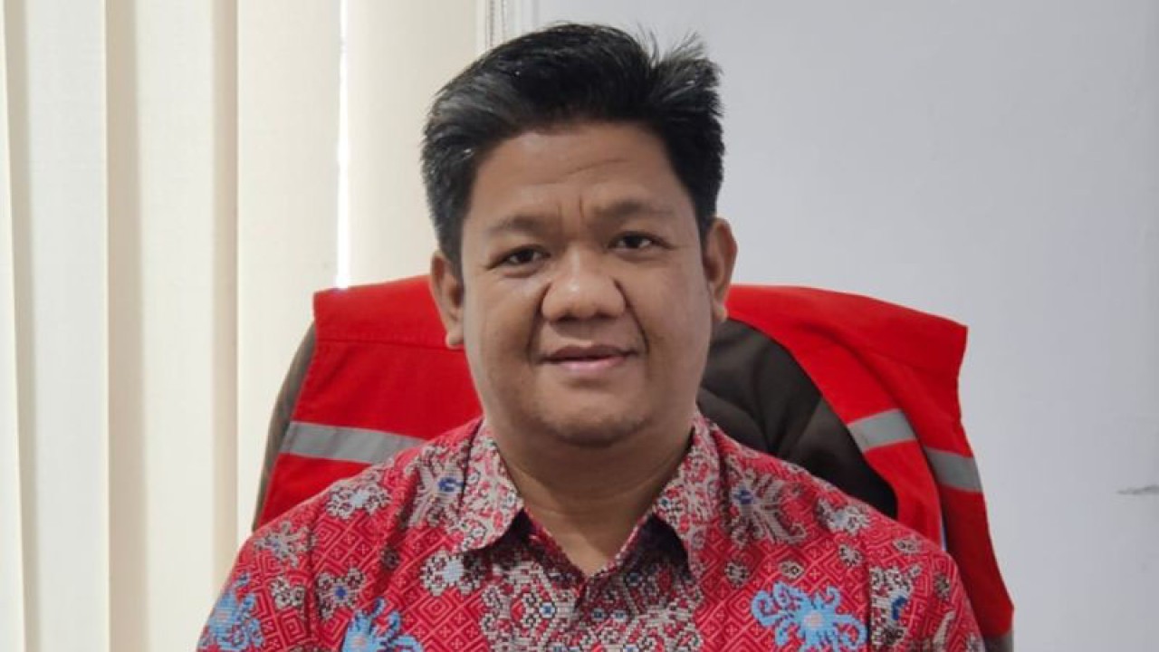 Direktur Perumda Air Minum Danum Taka Kabupaten Penajam Paser Utara, Abdul Rasyid. ANTARA/Novi Abdi-Bagus Purwa
