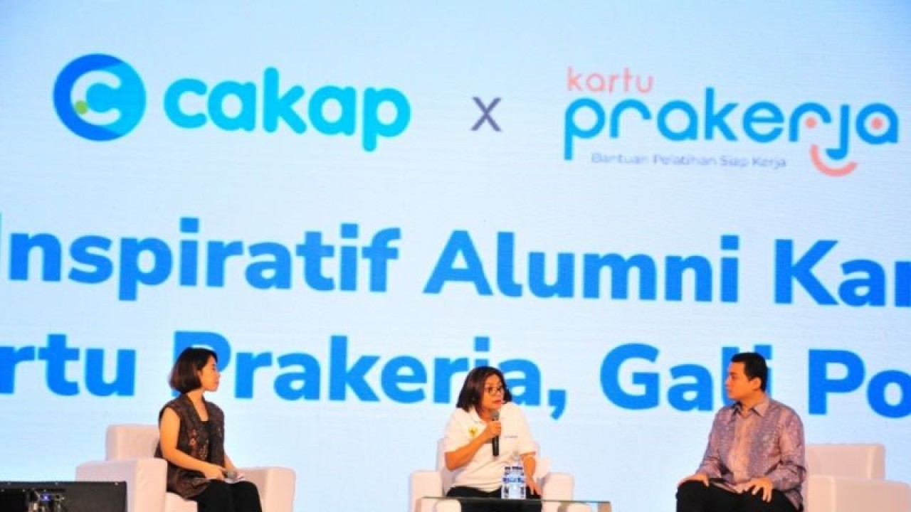 Acara "Semarak Jumpa Kartu Prakerja" di Surabaya, Jumat (16/9/2022). (ANTARA Jatim/Willy Irawan)