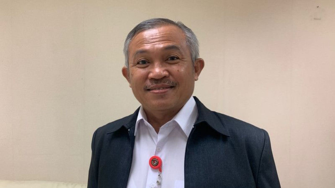 Deputi Bidang Koordinasi Peningkatan Kualitas Kesehatan dan Pembangunan Kependudukan Kemenko PMK Agus Suprapto. ANTARA/Wuryanti Puspitasari.