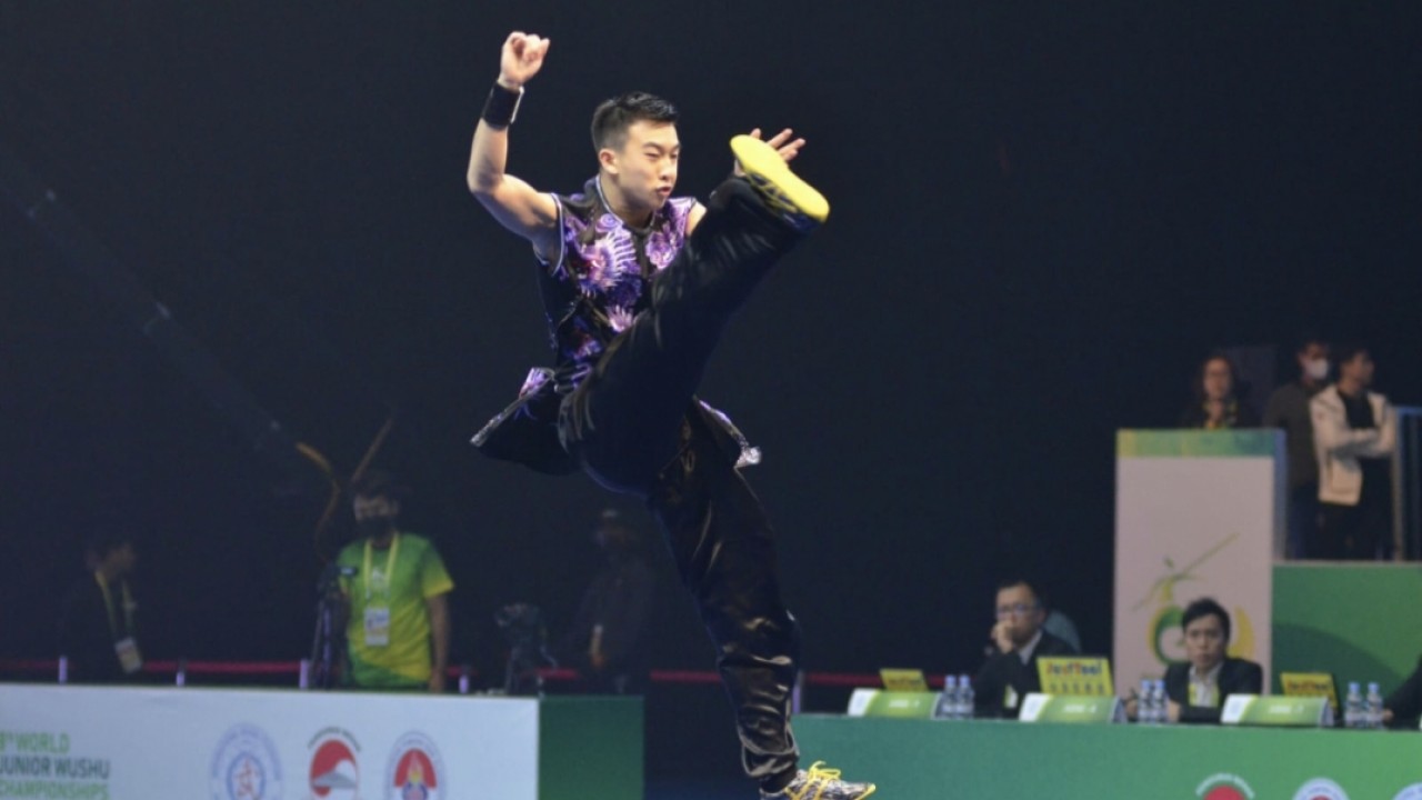 Atlet wushu junior Indonesia, Josh Tiasto