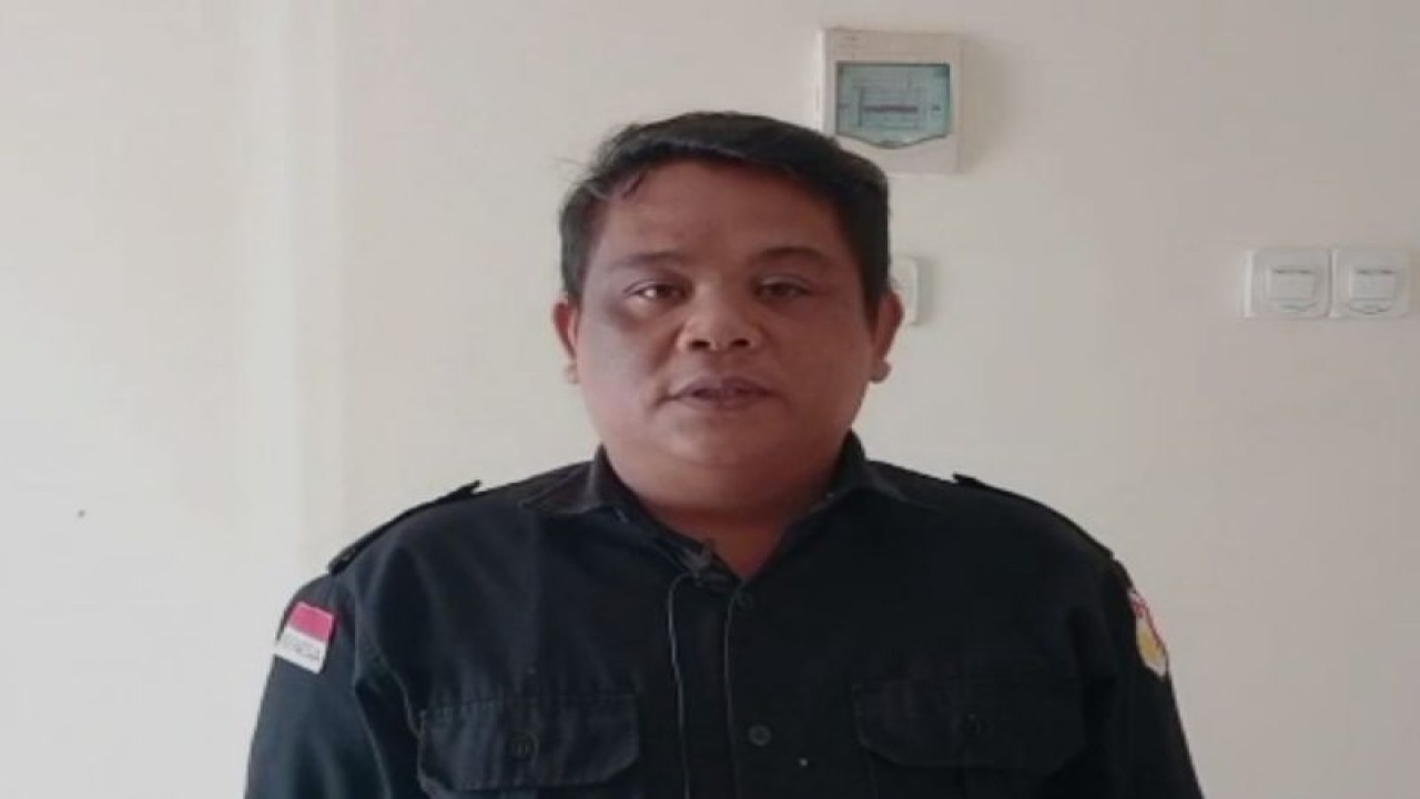 Kordiv Hukum Pencegahan Humas, dan Hubungan Antar Lembaga Bawaslu Kabupaten Bengkayang, Yopi Cahyono (ANTARA/Wati)