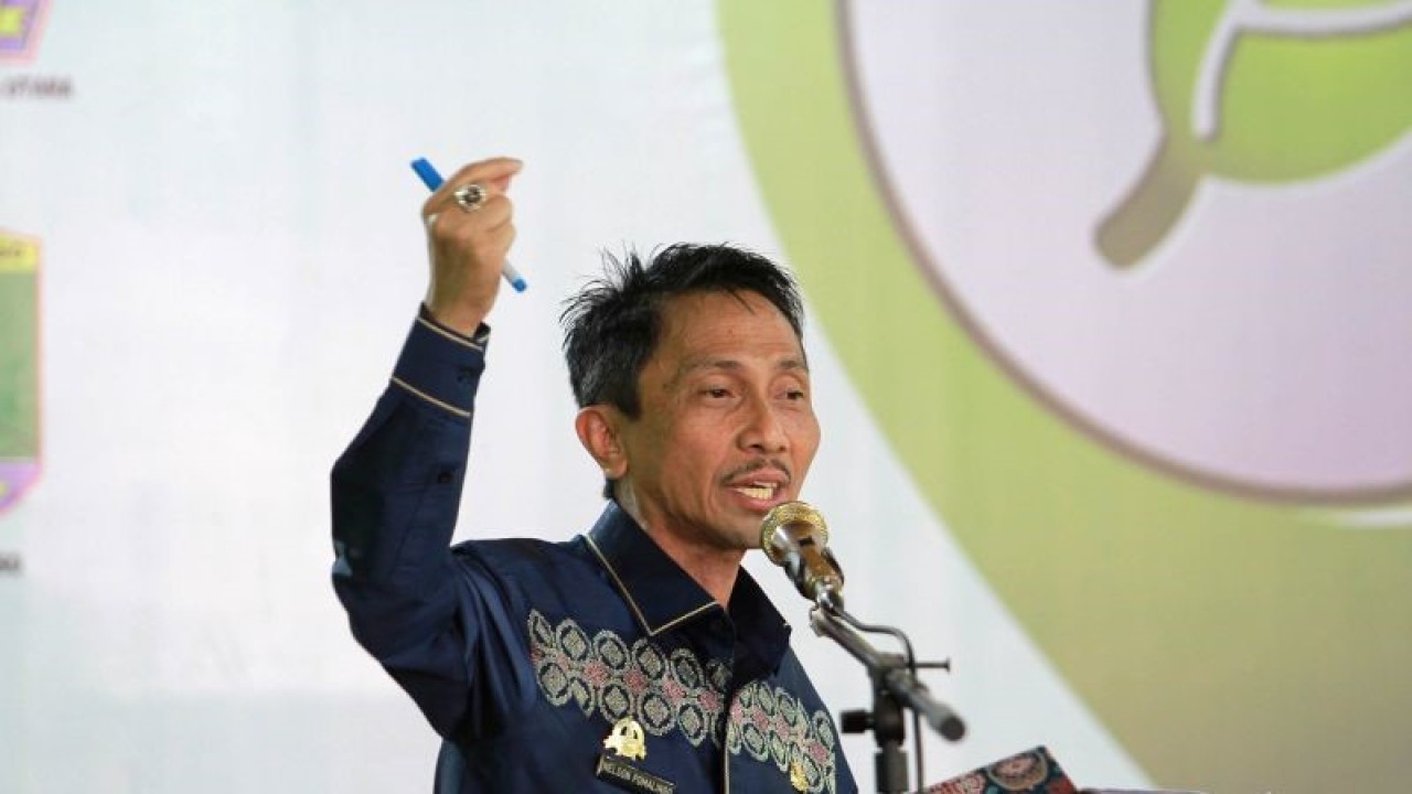Bupati Gorontalo, Nelson Pomalingo. ANTARA/Adiwinata Solihin
