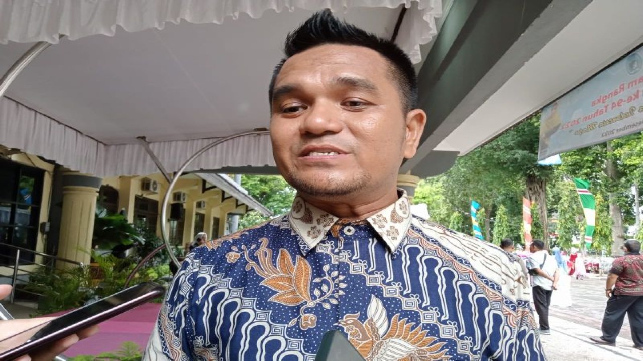 Camat Sekarbela Kota Mataram Cahya Samudra. ANTARA/Nirkomala