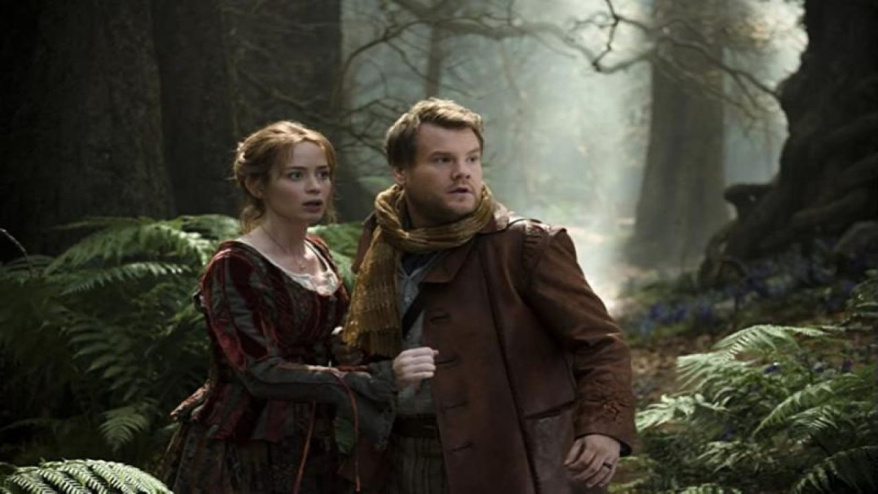 Cuplikan penampilan James Corden di film "Into The Woods" (2014). (ANTARA/HO/IMDB)