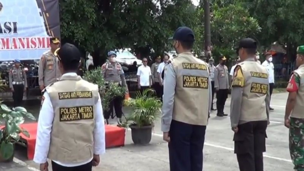 Deklarasi pembentukan Satgas Anti Premanisme di Terminal Kampung Rambutan, Jakarta, Rabu (7/12/2022). ANTARA/HO-Polres Metro Jakarta Timur