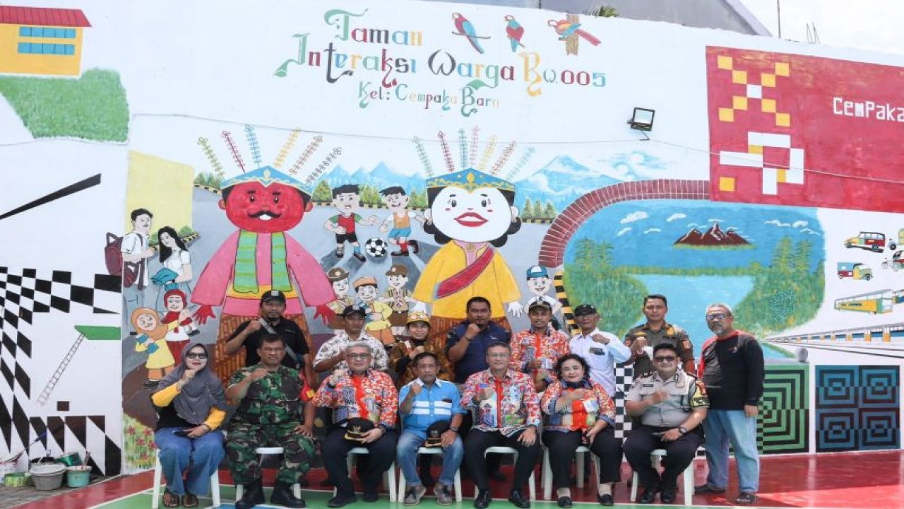 Wali Kota Jakarta Pusat, Dhany Sukma melakukan pemantauan terhadap penataan wilayah kawasan unggulan di Kecamatan Kemayoran, Jakarta Pusat, Jumat (16/12/2022). ANTARA/HO-Pemerintah Kota Jakarta Pusat