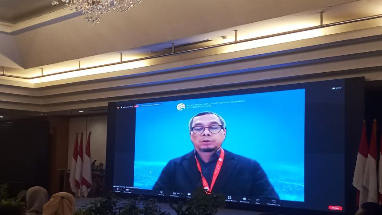 Direktur Jenderal Informasi dan Komunikasi Publik (Dirjen IKP) Kementerian Komunikasi dan Informatika Usman Kansong saat menyampaikan pidato kunci secara virtual pada acara Apresiasi Desa dalam Pelaksanaan Keterbukaan Informasi Publik Desa di Hotel Grand Sahid Jaya, Jakarta, Kamis (8-12-2022). ANTARA/Tri Meilani Ameliya