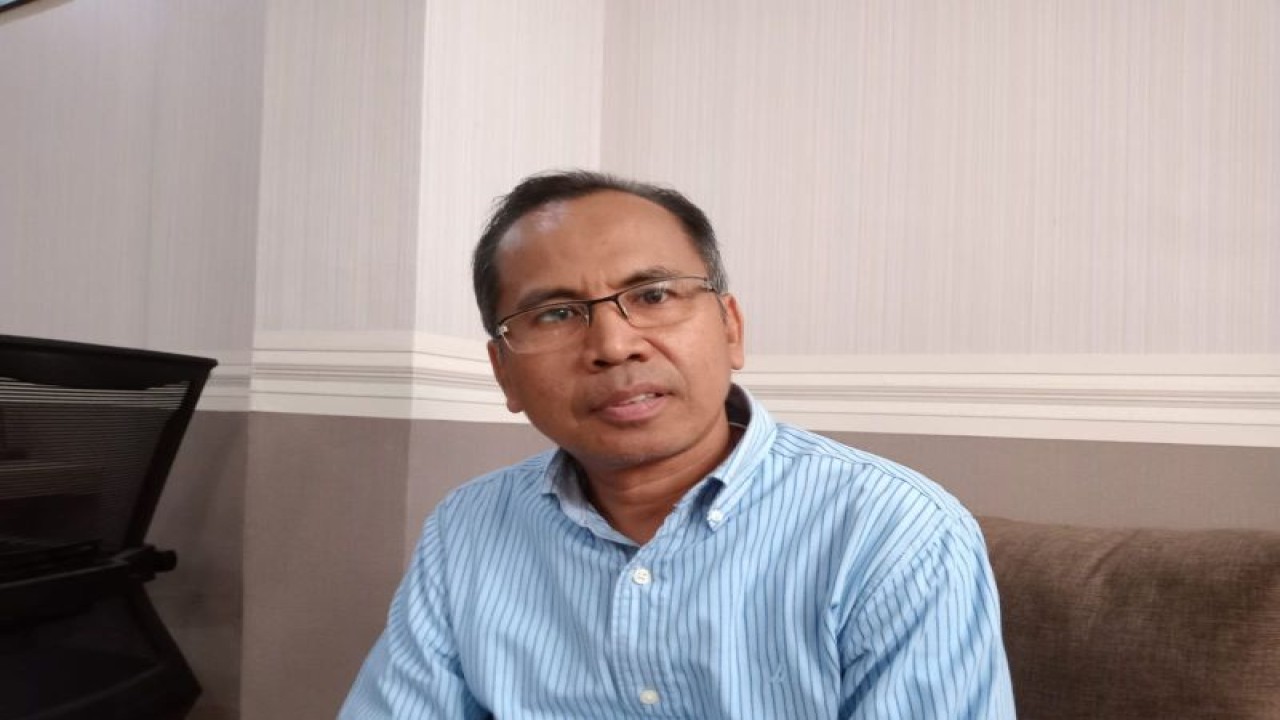 Kepala Dinas Tenaga Kerja (Disnaker) Kota Mataram H Rudi Suryawan. ANTARA/Nirkomala