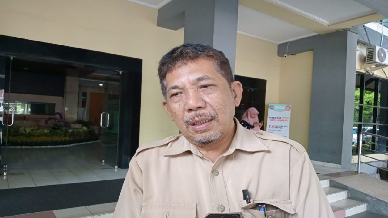 Kepala Bidang Perumahan Dinas Perumahan dan Kawasan Permukiman (Disperkim) Kota Mataram Lalu Agus Supriadi. (ANTARA/Nirkomala)