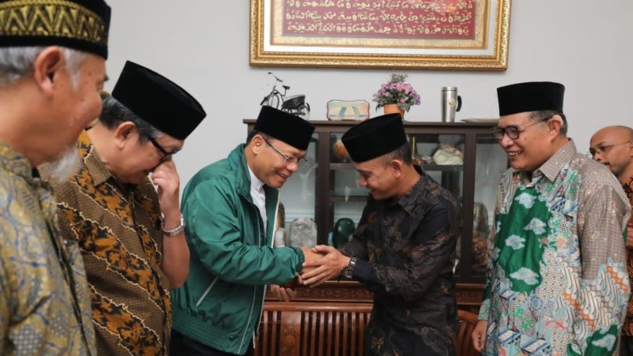 Plt Ketua Umum Partai Persatuan Pembangunan (PPP) Muhamad Mardiono mendapat dukungan dari para tokoh lembaga adat melayu di Bangka Belitung, Kamis (22/12/2022). ANTARA/Dokumentasi Pribadi