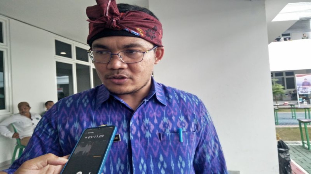 Direktur RSUD Praya dr. Mamang Bagiansah. (ANTARA/Akhyar)