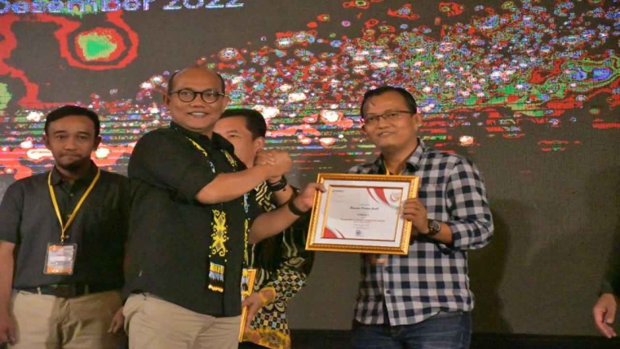 Dokumentasi aktivitas anggota Bawaslu Jambi, Fahrul Rozi. ANTARA/HO