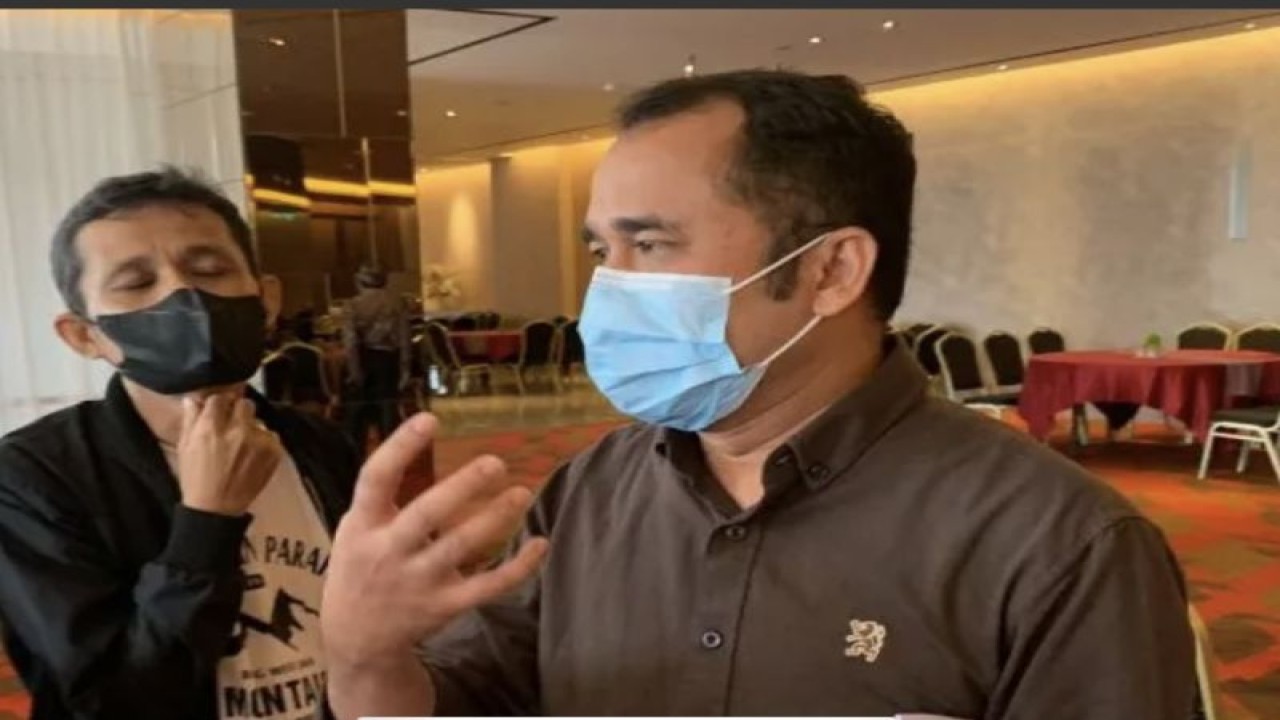 Komisioner KPU Sumbar Gebril Daulay. ANTARA/ Mario SN.