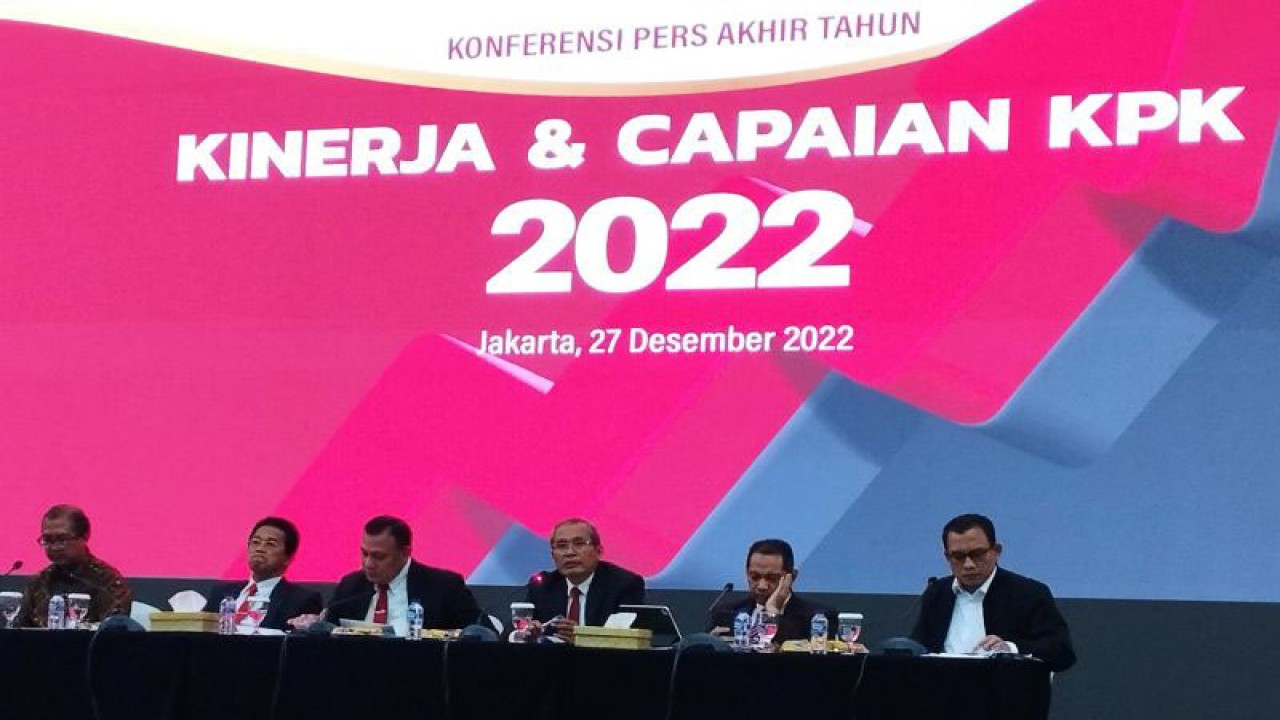 Suasana konferensi pers "Kinerja dan Capaian KPK 2022" di Gedung Merah Putih KPK, Jakarta, Selasa (27/12/2022). ANTARA/Benardy Ferdiansyah