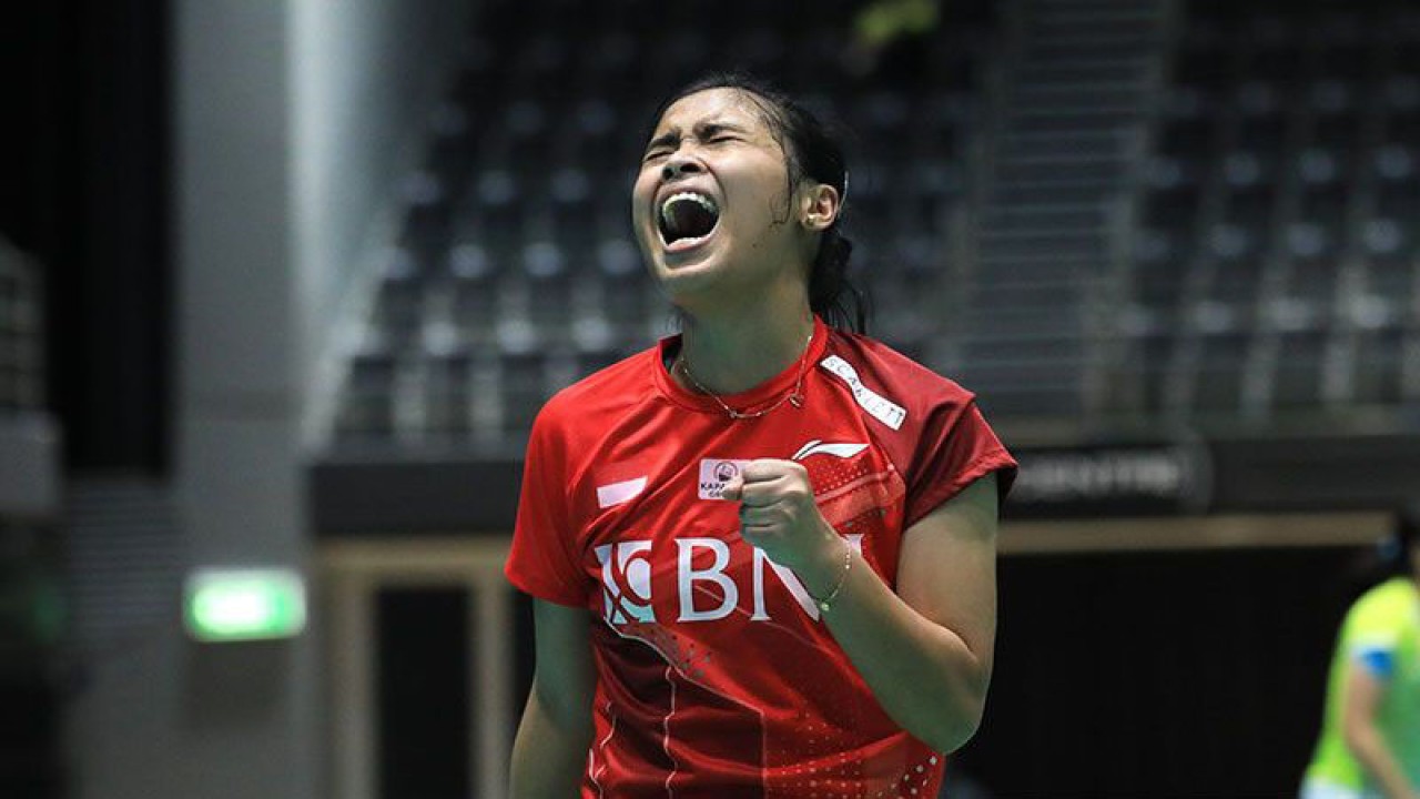 Foto arsip - Tunggal putri Indonesia Gregoria Mariska Tunjung untuk pertama kalinya melaju ke final tur dunia BWF setelah menyingkirkan wakil China Han Yue dalam semifinal Australian Open 2022 di Quay Centre, Sydney, Sabtu (19/11/2022). ANTARA/HO-PBSI/pri. (ANTARA/HO-PBSI)