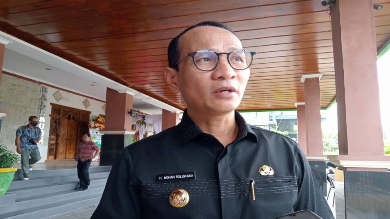 Wali Kota Mataram H Mohan Roliskana. (Foto: ANTARA/Nirkomala)