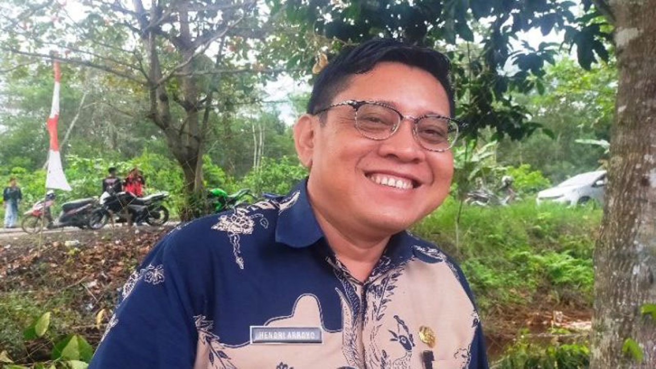 Kepala DLH Kabupaten Pulang Pisau, Hendri Arroyo. ANTARA/Adi Waskito
