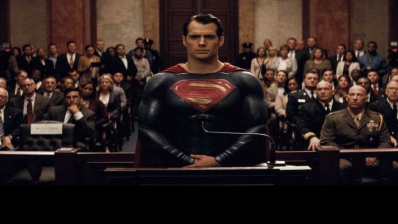 Henry Cavill saat menjadi Superman dalam "Batman v Superman : Dawn of Justice" (2016). (ANTARA/HO/IMDB)