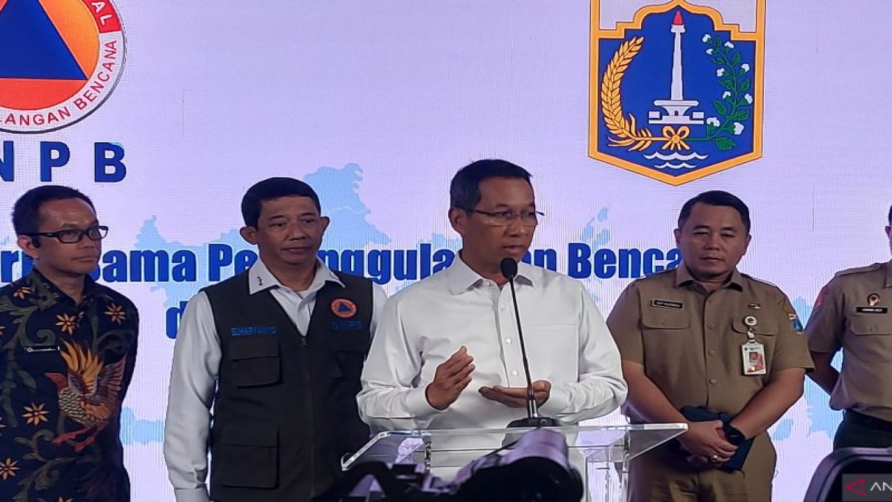 Penjabat (Pj) Gubernur DKI Jakarta Heru Budi Hartono saat ditemui di Gedung BNPB, Jakarta, Selasa (27/12/2022). ANTARA/Yogi Rachman