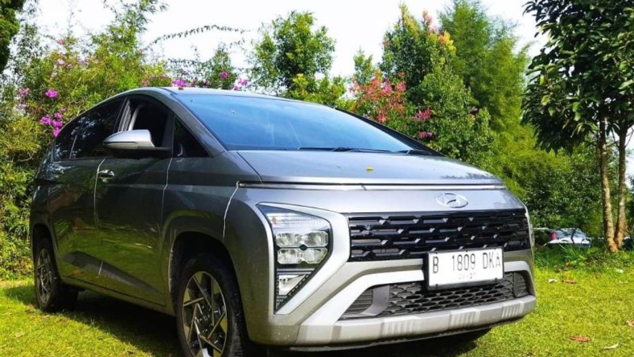 Hyundai Stargazer (ANTARA/ALVIANSYAH PASARIBU)