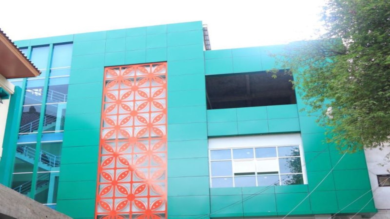 Gedung Instalasi Bedah Sentral (IBS) RSUD Loekmono Hadi Kudus, Jawa Tengah. (ANTARA/HO-Dok.)