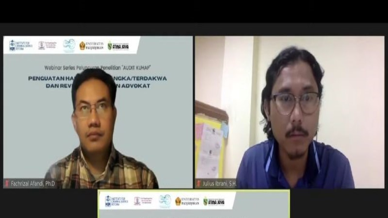 Tangkapan layar Koordinator tim peneliti audit KUHAP Anugerah Riski Akbari (bawah) memberikan paparan terkait hak tersangka dan terdakwa di Jakarta, Rabu (21/12/2022) ANTARA/Muhammad Zulfikar