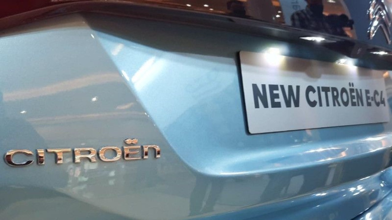 Ilustrasi - Citoren EC-4 yang baru saja meluncur di pasar Indonesia. (ANTARA/Chairul Rohman)