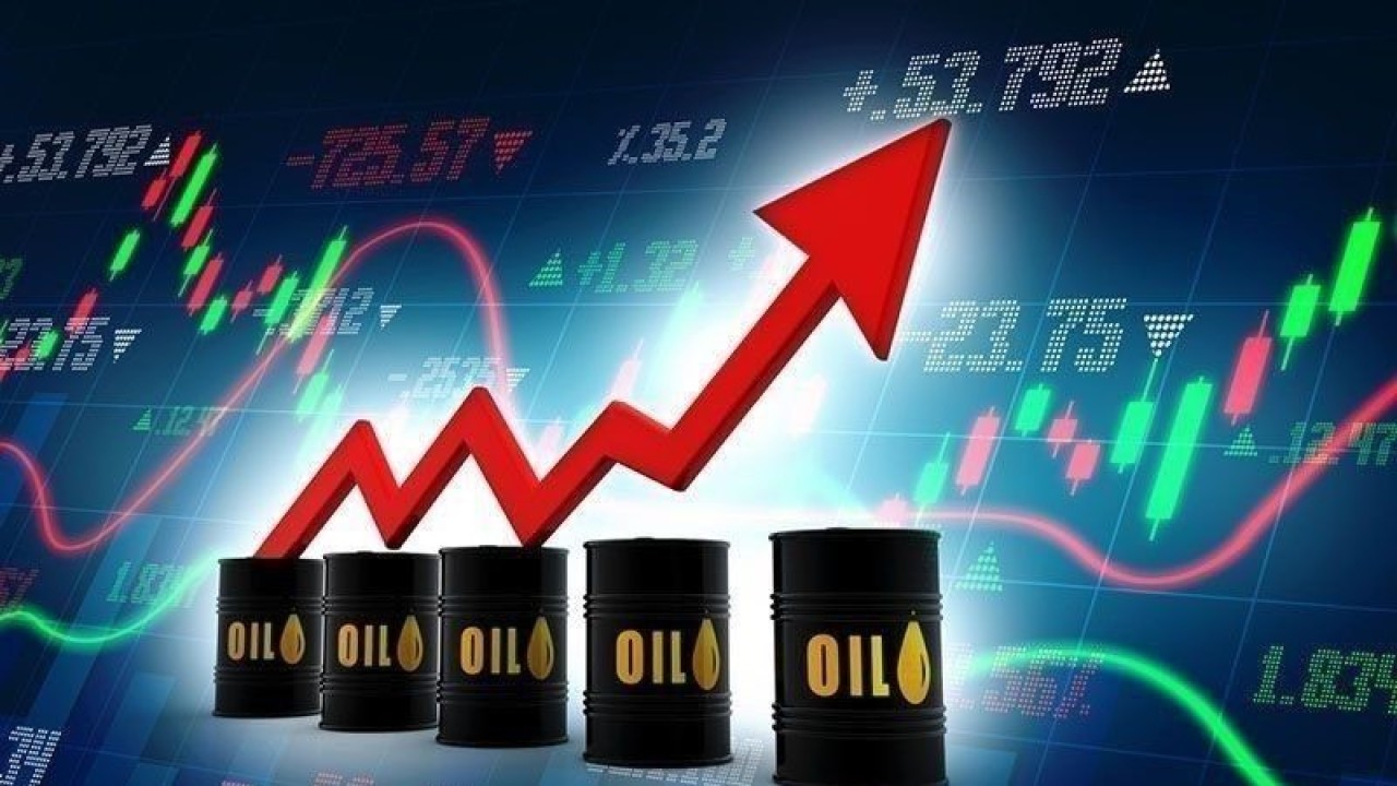 Ilustrasi harga minyak naik, grafik panah tumbuh. ANTARA/Shutterstocks/aa.