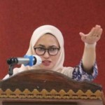 Indah Putri Indriani-1672408201