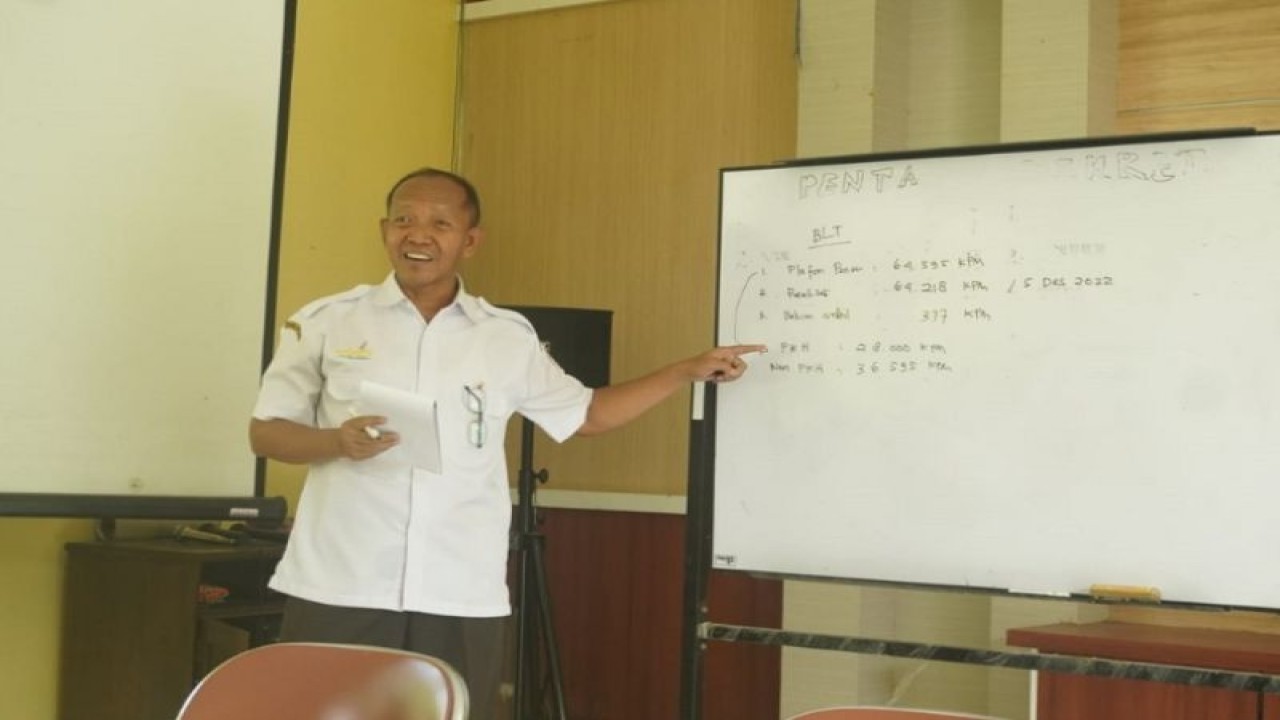 Kepala Dinas Sosial Kabupaten Batang Joko Tetuko. (ANTARA/HO-Humas Kabupaten Batang)