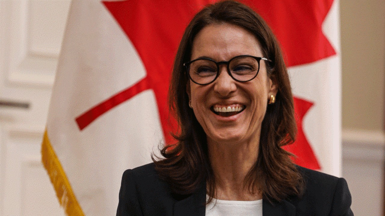 Duta Besar Kanada untuk Indonesia Nadia Burger menjawab pertanyaan dalam sesi wawancara khusus bersama Kantor Berita Antara di kediaman Dubes Kanada, Jakarta, Selasa (13/12/2022). Wawancara tersebut salah satunya membahas hubungan bilateral ke-70 Indonesia - Kanada. ANTARA FOTO/Asprilla Dwi Adha/aww.