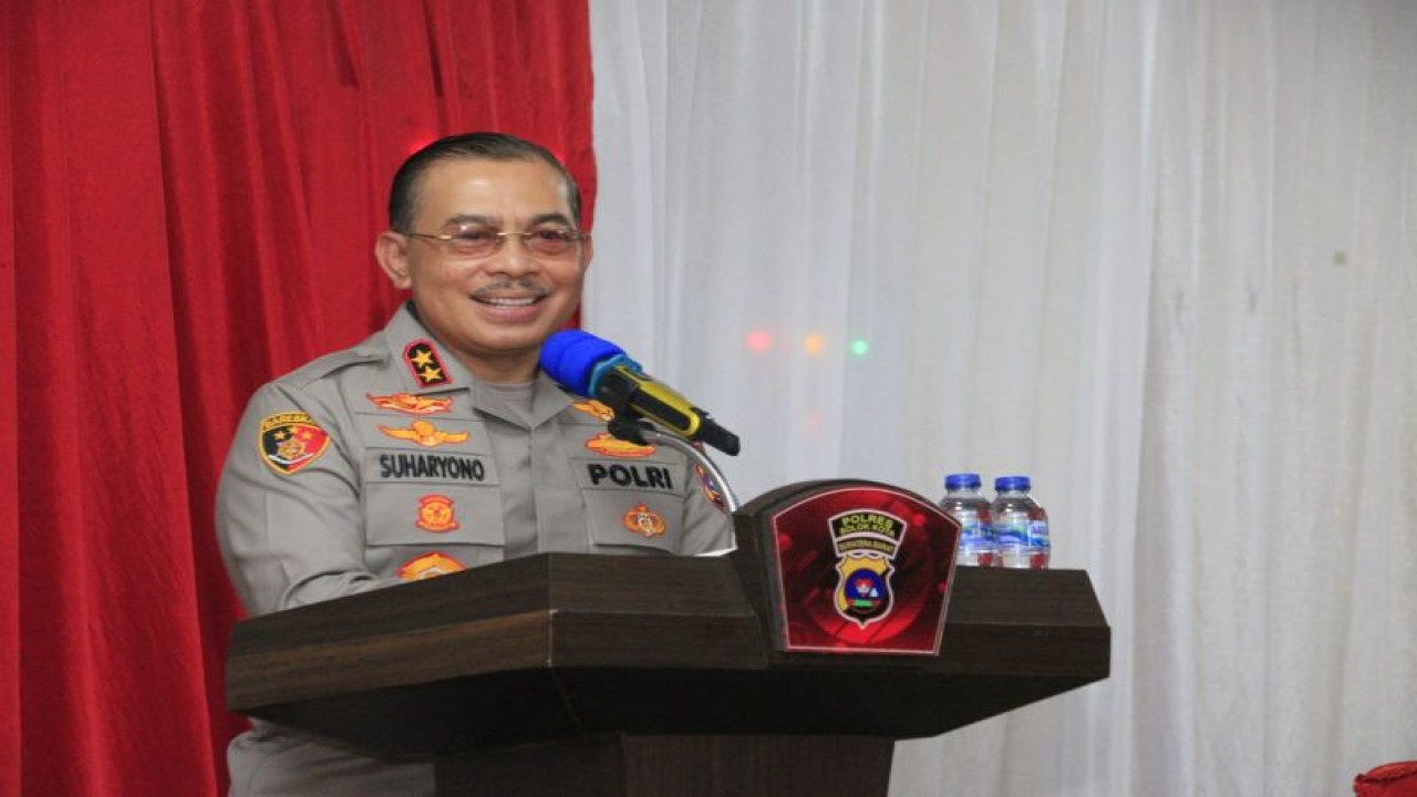 Kapolda Sumbar Irjen Pol Suharyono. ANTARA/ HO Polda Sumbar.