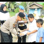 Kapolresta Banjarmasin beri penghargaan bocah gagalkan pencurian-1671520694