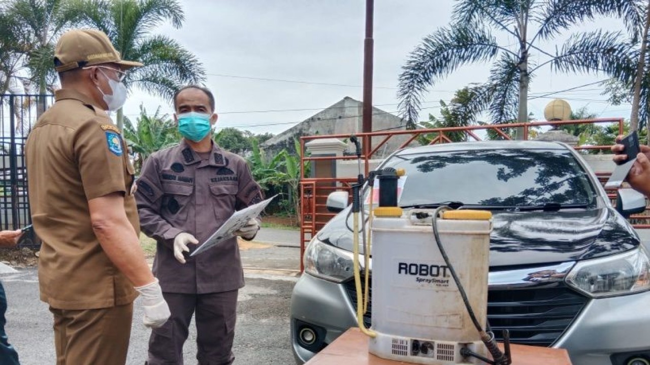 Kejari Bengkulu Selatan menyita aset tersangka korupsi dana Baznas. ANTARA/Anggi Mayasari