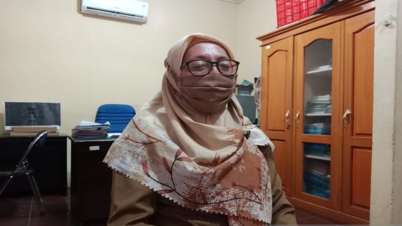 Kepala Bidang Usaha Perdagangan, DKUKMPTK Belitung, Rita Yuliani (ANTARA/Kasmono)