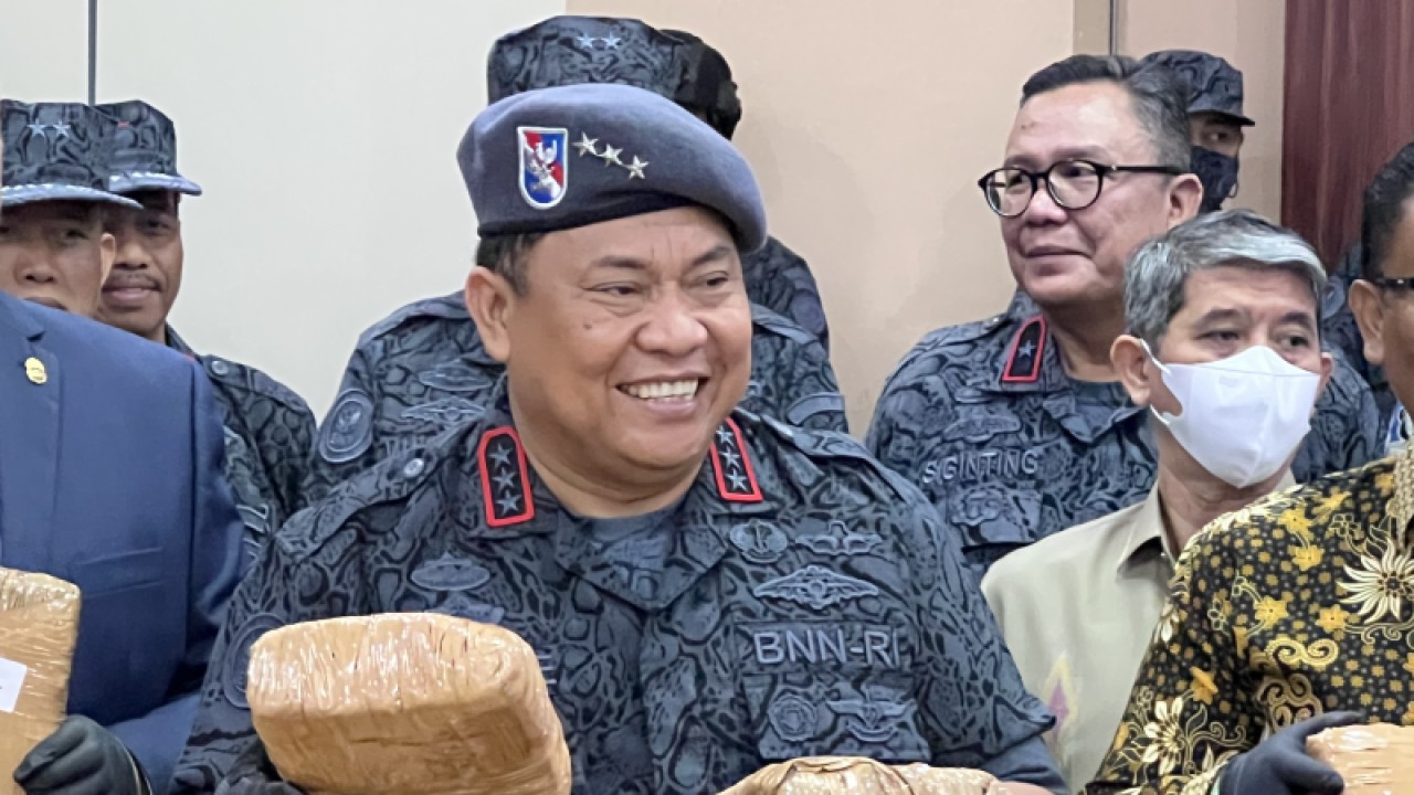 Kepala Badan Narkotika Nasional Republik Indonesia (BNN RI) Petrus Reinhard Golose dalam konferensi pers di Kantor BNN RI, Jakarta, Kamis (29/12/2022). ANTARA/Putu Indah Savitri