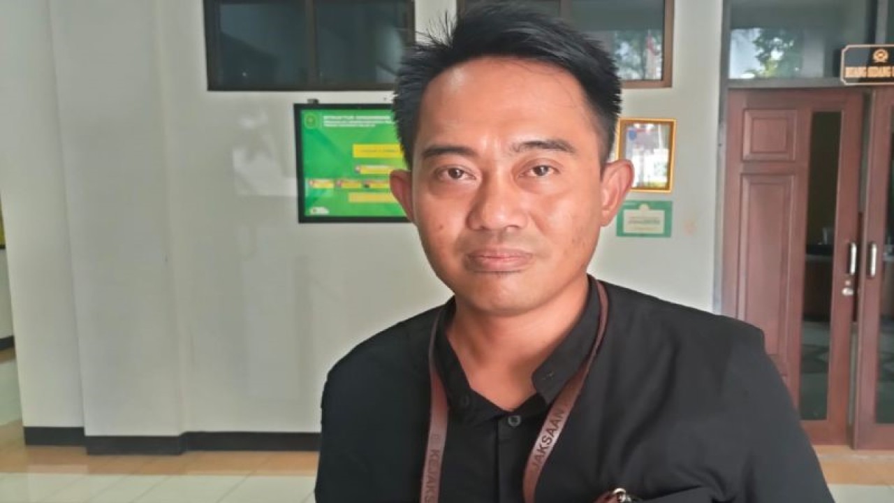 Kepala Seksi Pidsus Kejari Dompu Ngurah Bagus Gede Jatikusumah. (ANTARA/Dhimas B.P.)