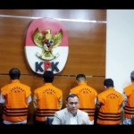 KPK duga Bupati Bangkalan terima suap Rp5,3 miliar-1670480247