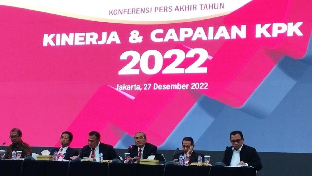 Suasana konferensi pers "Kinerja dan Capaian KPK 2022" di Gedung Merah Putih KPK, Jakarta, Selasa (27-12-2022). ANTARA/Benardy Ferdiansyah