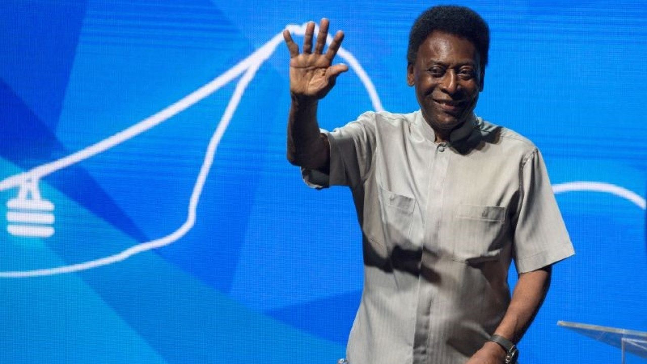 Legenda sepak bola Brazil, Pele, dalam foto 15 Januari 2018. (Photo by MAURO PIMENTEL / AFP) (AFP/MAURO PIMENTEL)