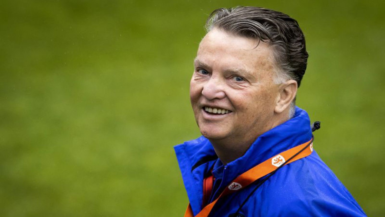 Pelatih Belanda Louis van Gaal (AFP/KOEN VAN WEEL)