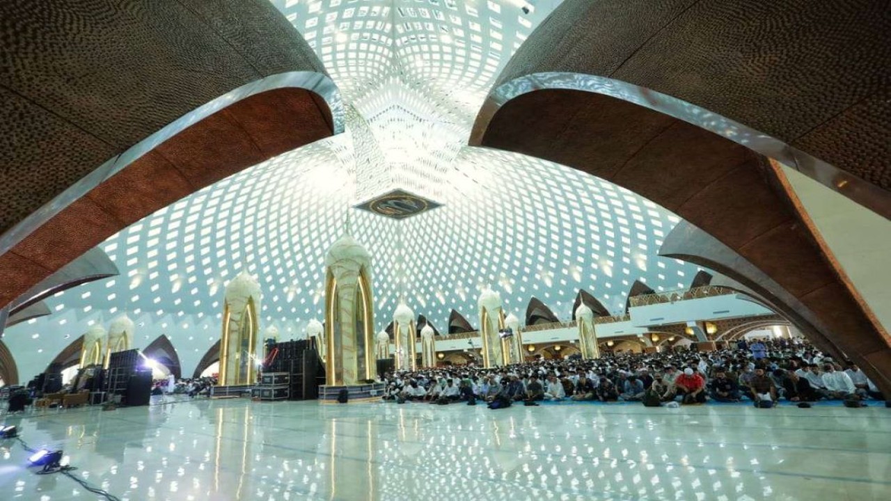 Masjid Raya Al Jabbar memiliki beragam fungsi sebagai ruang publik. (Istimewa/jabarprov.go.id)