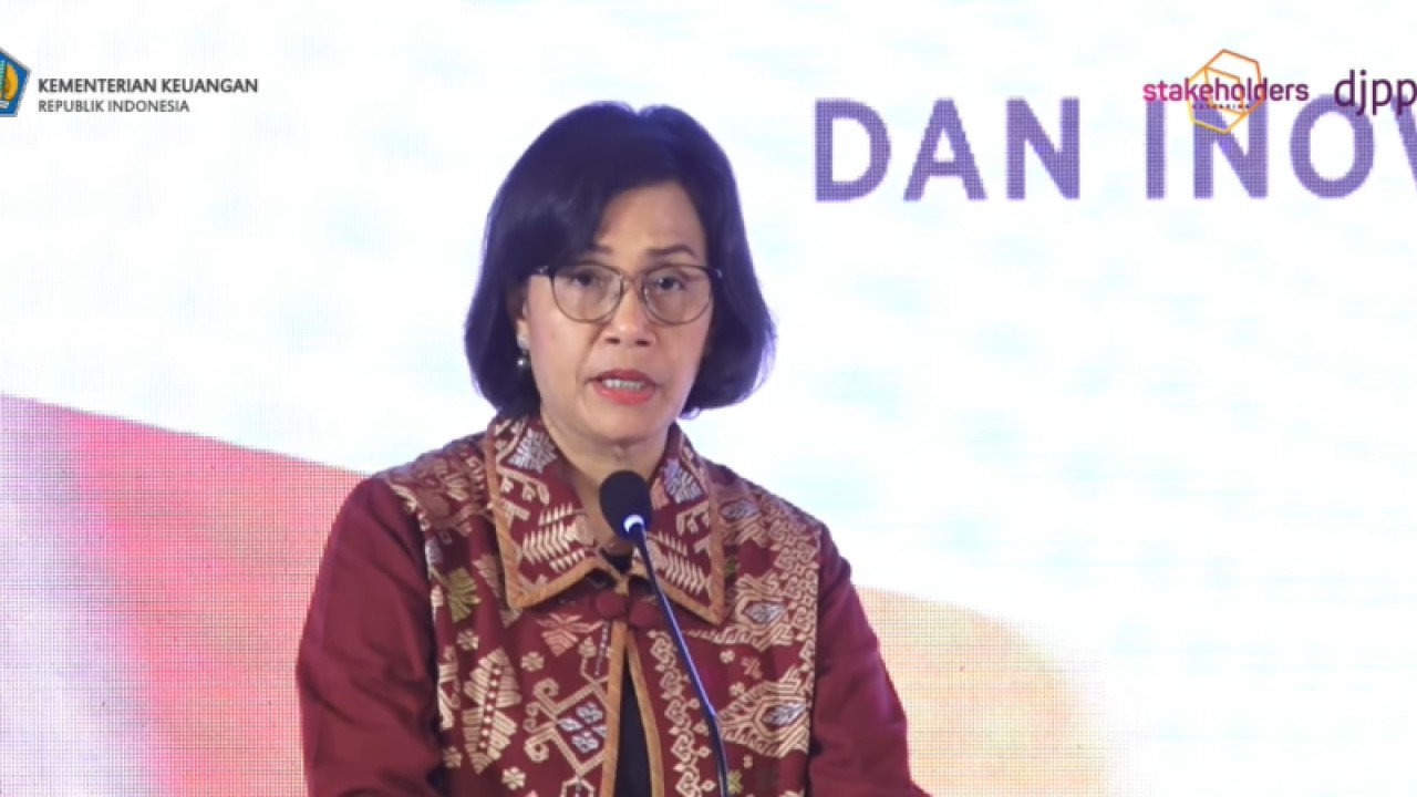 Menteri Keuangan (Menkeu) Sri Mulyani dalam acara "Stakeholder Gathering DJPPR 2022" secara daring di Jakarta, Rabu (21/12/2022). ANTARA/Agatha Olivia Victoria.