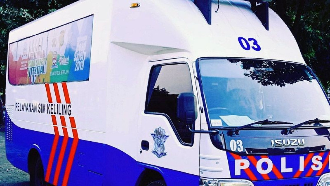 Mobil layanan SIM Keliling di Jakarta. ANTARA/HO-Twitter@TMCPoldaMetro/am.