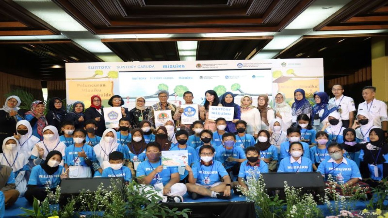 Suasana peluncuran Modul panduan Guru Mizuiku (MTG) di Jakarta, Rabu (14/12/2022) (ANTARA/HO-Suntory Garuda Beverage)