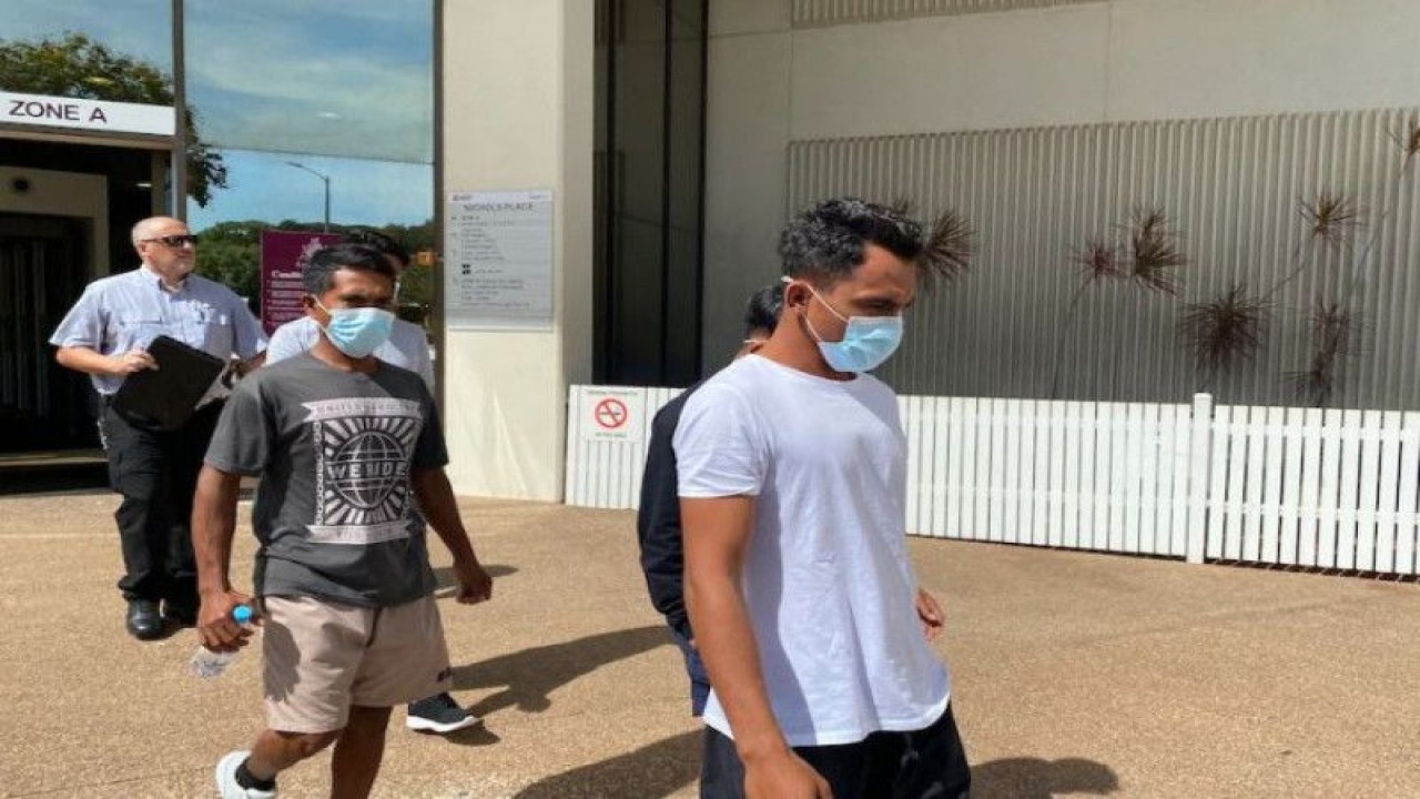 Nelayan asal NTT yang ditangkap di perairan Rote Ndao. ANTARA/Ho-DKP NTT