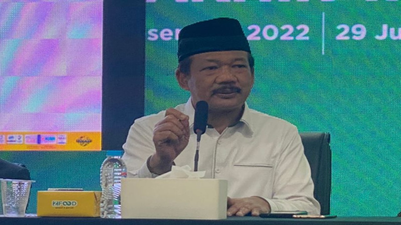 Ketua BAZNAS RI Noor Achmad dalam konferensi pers Catatan Akhir Tahun 2022 di Jakarta, Jumat (23/12/2022). (ANTARA/Hreeloita Dharma Shanti)