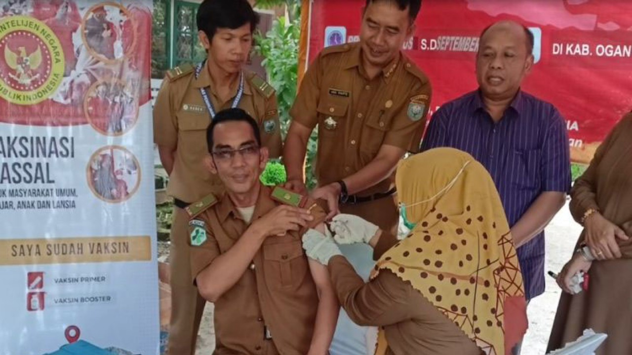 1.038 Nakes di Kabupaten OKU Sumsel Sudah Divaksin Penguat Dosis Kedua